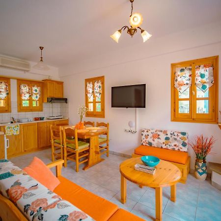 Orange House For Big Families In Damouchari - Delicious Houses 외부 사진