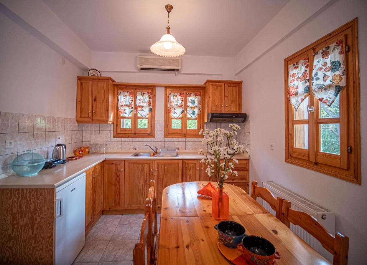 Orange House For Big Families In Damouchari - Delicious Houses 외부 사진