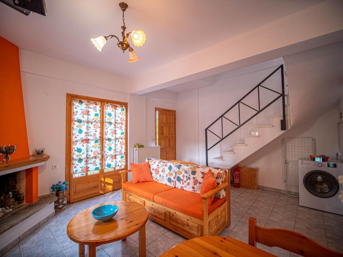 Orange House For Big Families In Damouchari - Delicious Houses 외부 사진
